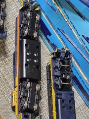 Athearn HO Scale Locomotive Lot(3)Chessie System & C&O + 5Vintage BlueBoxesEmpty