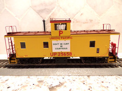 ATHG78551 Athearn Genesis NCE LED UNION PACIFIC CA-9 Caboose #25658 W/LIGHTS