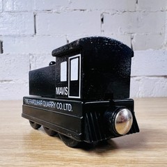 Mavis – Thomas the Tank Engine & Friends Wooden Railway Magnet TOMY Trains