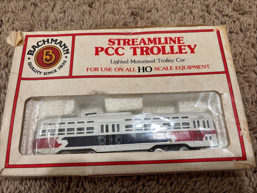 🔥 Vintage HO SCALE LIGHTED Bachman Streamline PCC SEPTA Trolley 41-629-C1
