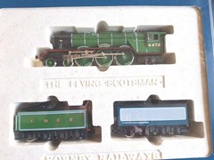 Hornby R098,R089. Flying Scotsman & Carr Set. Ltd Ed. Mint Cond. Boxed. OO Scale