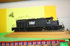 HO* Scale Athearn Genesis Norfolk & Western Lighted #6175 Locomotive