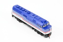 N Kato 176-9001 VRE Virginia Rail Express EMD F40PH No. V36 LOOSE SHELL