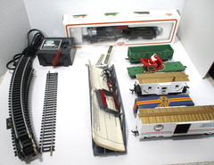 Model Power Macy’s Holiday Lane Express Ho Scale Electric Train Lot PARTS ONLY