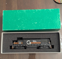 Boweswer HO Maine Central Guilford GE Diesel Locomotive #226 U25B