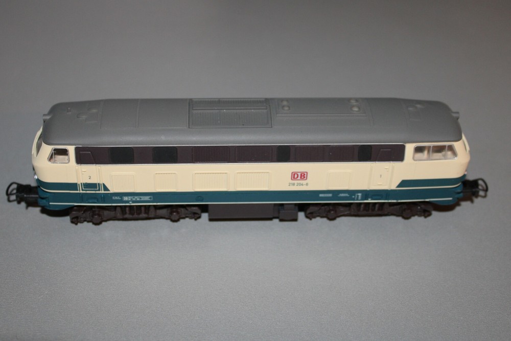 Piko Diesel Locomotive Series 218 204-6 DB Blue/Beige H0 Scale
