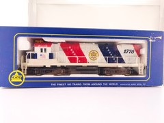 *READ AHM HO Scale 5015H Spirit of 1776 Alco Century 424 Diesel Locomotive Train