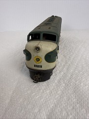 Ho Scale Diesel Locomotive, Southern Rail Road, #6718 Runs And Lights