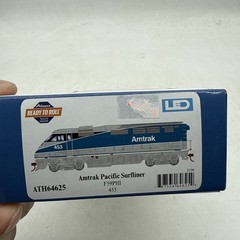 Athearn HO EMD F59PHI Amtrak AMTK #453 DC LED ATH64625