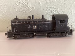 Vintage Lionel 623 AT & S.F. Locomotive NW-2 Diesel Switcher