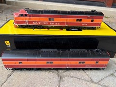 O Scale Sunset Models Southern Pacific E-7 AB Set (3.0) 2 Rail