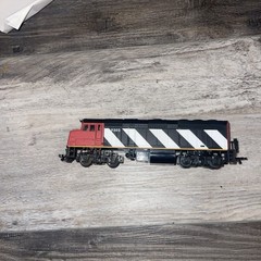 HO Scale CN Canadian National Diesel Locomotive #9302 – Red, Black & White