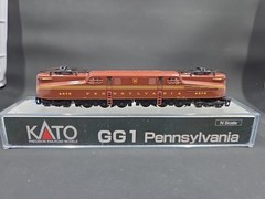 Kato – N Scale – Pennsylvania PRR GG1 Locomotive 137-2004 #4876 – Tested