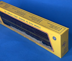 Mehano Pennsylvania Engine #4828 GG-1, In box, Nice condition Brown