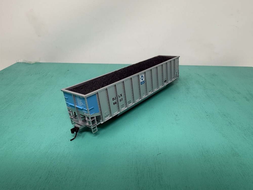 Atlas HO – TM Aluminum Coal Gondola – Missing Trucks/Package – DJLX