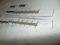 LIONEL 2321 – 2331 FM HANDRAIL SET – USED REPRODUCTION SET WITH 1 POST LOOSE