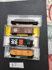 FREIGHT CARS LOT OF 8 N SCALE: SEE PHOTOS & DESCRIPTION