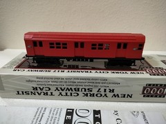 Walthers HO Proto 1000 Subway Car NYC Transit R 17 Red Bird Unpowered #6827