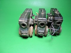 3) LIONEL O-27 GAUGE MOTOR LOCOMOTIVE – PARTS REPAIR