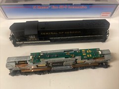 N SCALE 53525 ATLAS DCC Equipped SD9 CENTRAL OF GEORGIA 206 DIESEL LOCOMOTIVE