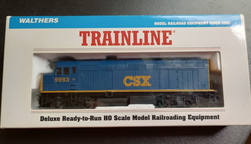WALTHERS TRAINLINE EMD F40Ph CSX #9993 HO SCALE LOCOMOTIVE MINT CONDITION