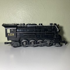 Lionel The Polar Express 1225 Plug-In Steam Locomotive Engine Only 12” Untested
