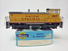 Athearn 3933 HO Union Pacific #1317 SW1500 Diesel Switcher Tested Blue Box