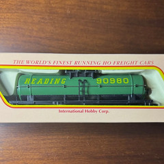 IHM Reading HO Scale Tanker Train Car (New)