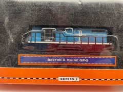Lionel GP-9 Series Boston and Main GP-9 1:120 SCALE DISPLAY TRAIN