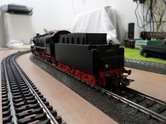 Marklin 3085 HO Steam Locomotive with Tender, 3 Rail, Analogue