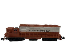 Bachmann #3037 N Scale ILLINOIS CENTRAL GULF DIESEL LOCOMOTIVE~RARE/UNTESTED