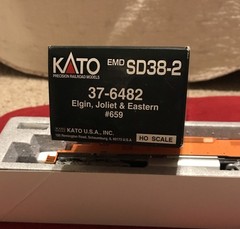 HO Kato 37-6482 SD38-2 Diesel Locomotive Elgin, Joliet & Eastern #659 NIB H0
