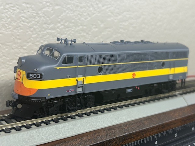 NEW YORK ONTARIO & WESTERN F3A unit EMD DIESEL LOCO- DC / DCC Ready HO Scale NEW