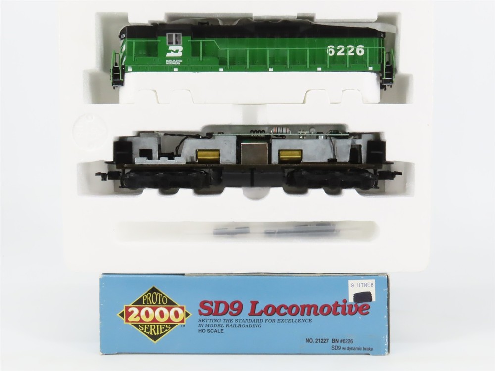 HO Scale Proto 2000 21227 BN Burlington Northern SD9 Diesel Locomotive #6226