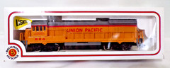 Bachmann HO Scale #824 UNION PACIFIC DIESEL LOCOMOTIVE -U36B With Lights