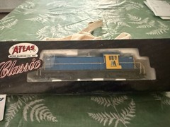 HO SCALE LOCOMOTIVE Atlas RS1 LONG ISLAND RAILROAD CUSTOM PAINTED MTA #461
