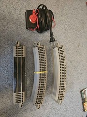 Walthers Trainline HO Santa Fe Diesel Locomotive 2092 With Track/controller