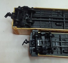 HO Scale Chessie System 3 Bachmann 50′ Box Cars and 1 Life-Like Caboose (RS630)