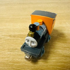 Bash – Thomas the Tank & Friends Take N Play Along Diecast Metal Push Trains