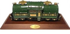381E STANDARD GAUGE ENGINE 1928 BY LIONEL TRAINS BILD A LOCO – AVON 1992