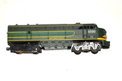 AHM Tempo HO Gauge NORTHERN PACIFIC 6500 Diesel Locomotive Does not run.
