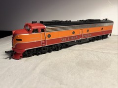 HO Scale Proto 2000 Southern Pacific E8/E9 #6051 TESTED READ DESCRIPTION
