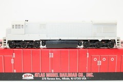 Atlas HO Scale Undecorated GE U33C U36C Diesel Locomotive 8500 DCC Ready