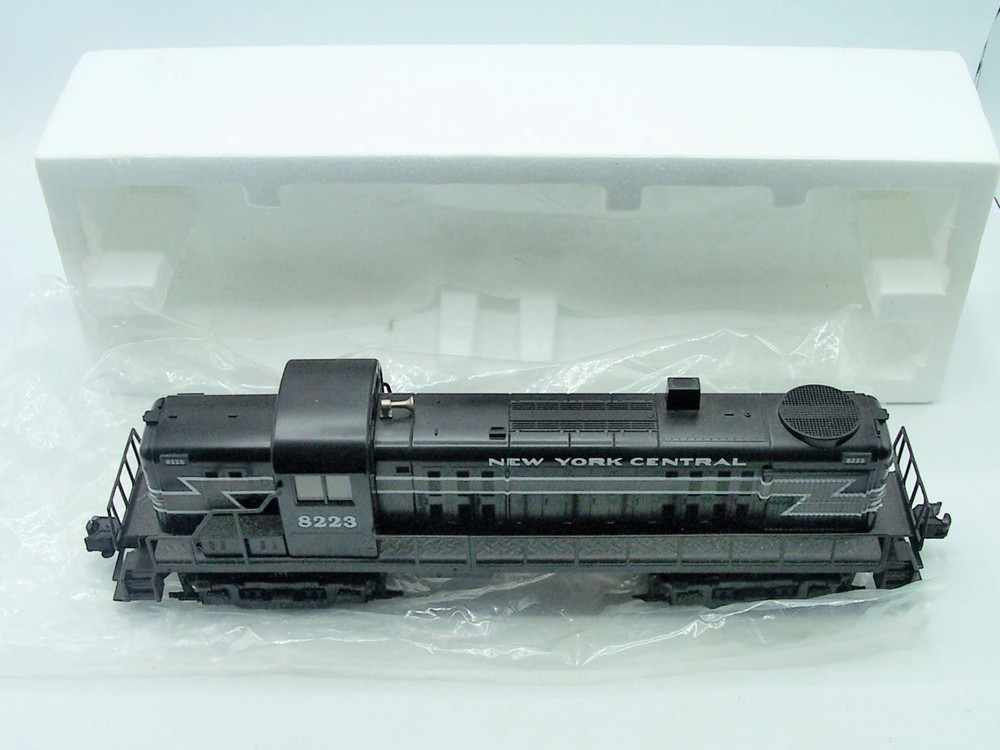 Lionel 18835 NYC/New York Central RS-3 Diesel Engine O-Gauge Nr Mint