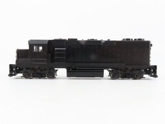 HO Scale Athearn Undecorated EMD GP38-2 Diesel Locomotive