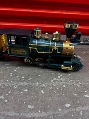Scientific Toys Pennsylvania 9714 Steam Locomotive Train w/ Union Pacific Caboos