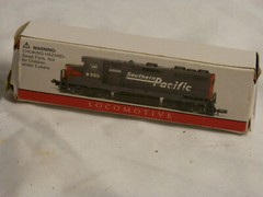 Southern Pacific Lines Railroad 4.5″ Mini Locomotive Train In Box Model #9725