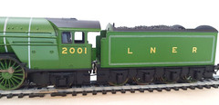 Hornby OO HO British LNER Class P2 “COCK O THE NORTH” 4-8-2 Steam Locomotive MIB