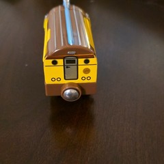 TOMY Frostini Trackmaster Diesel Locomotive Engine Yellow/Brown DC Analog