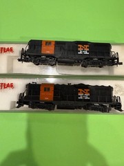 ATLAS-KATO N scale EMD GP-9 4334 New Haven Locomotive #1206, lot of 2